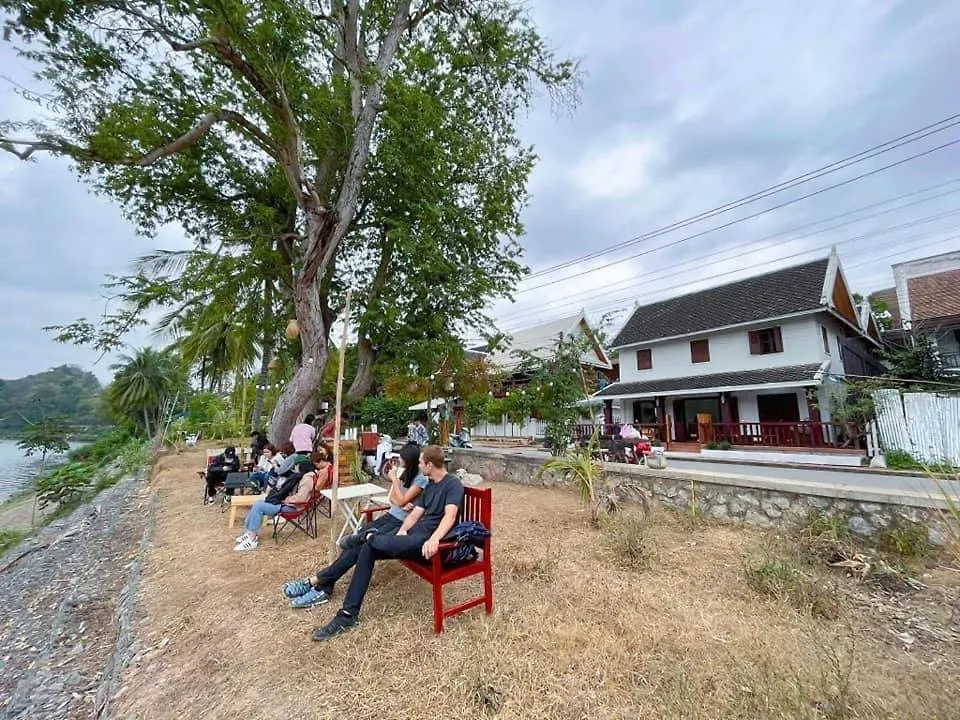 Khiri2 Guesthouse Luang Prabang 0*,  Laos